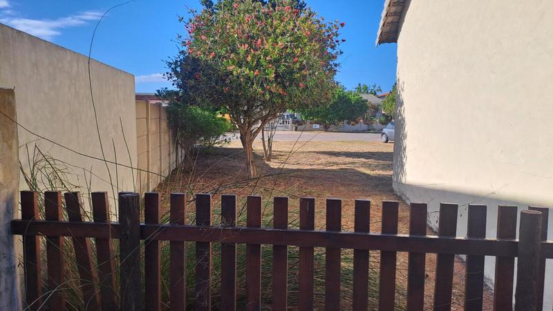 2 Bedroom Property for Sale in Stilbaai Wes Western Cape